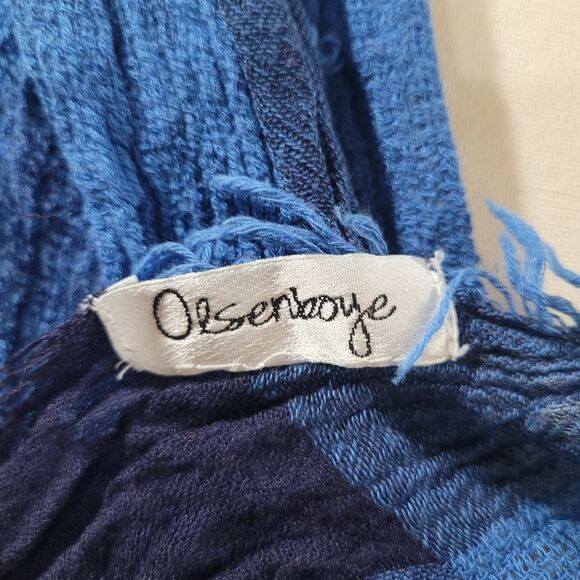 Olsenboye blue soft fringe scarf - Picture 2 of 3